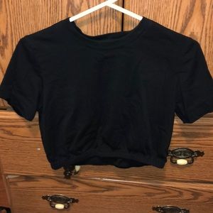 Black aritzia crop top